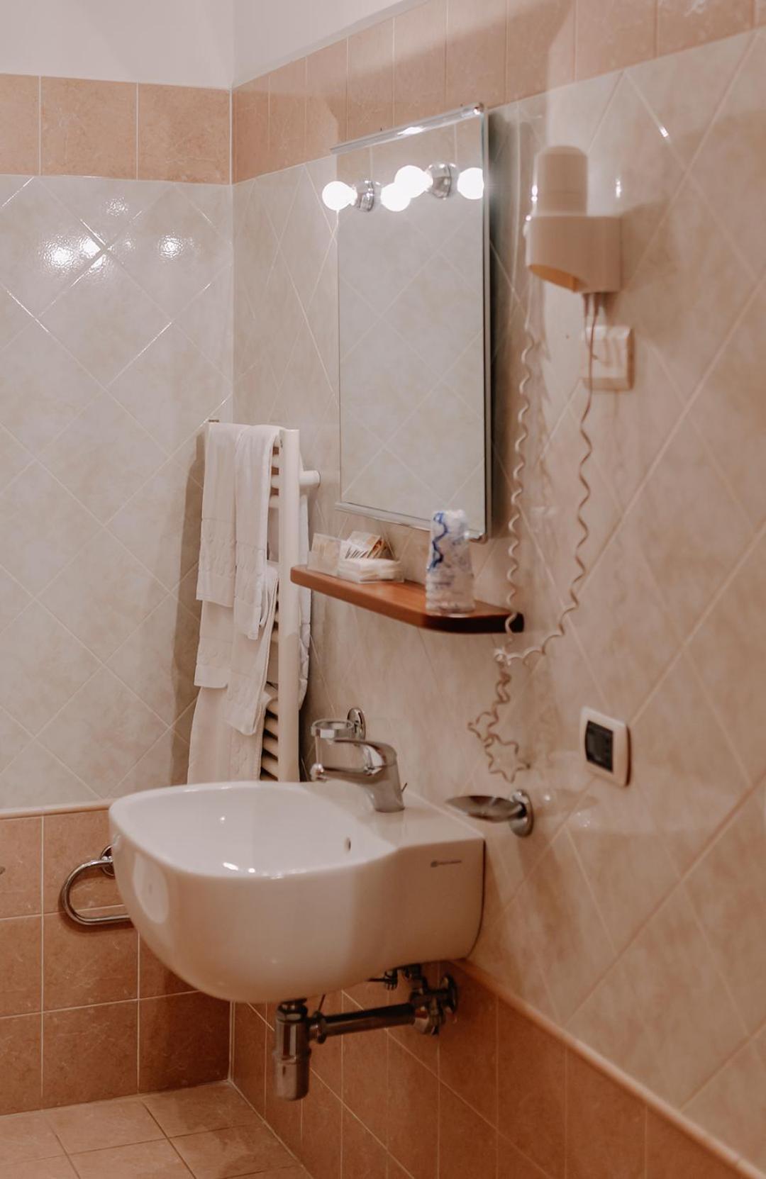 Castelluccio Superiore San Raffaele Hotel Restaurant & Resort מראה חיצוני תמונה